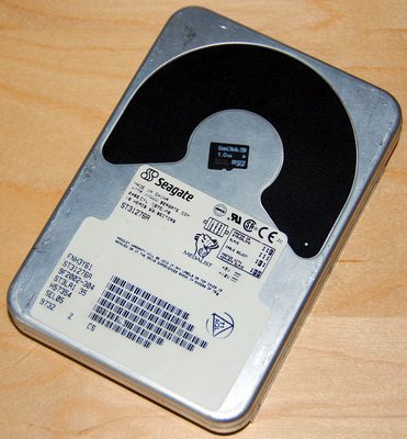 sandisk-1gb-microSD-001.jpg