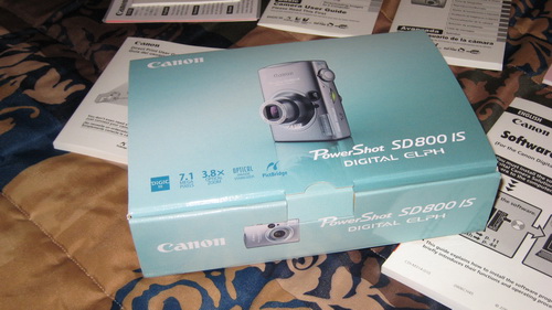 canon-powershot-sd800-widescreen.jpg