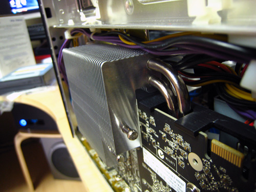 xfx-7950gt-shuttle-sd39p2-w.jpg