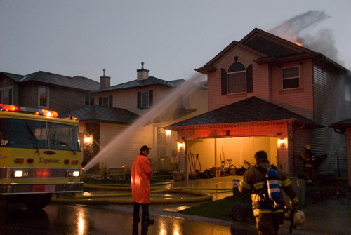 fire-down-our-street-005.jpg fire-down-our-street-005.jpg